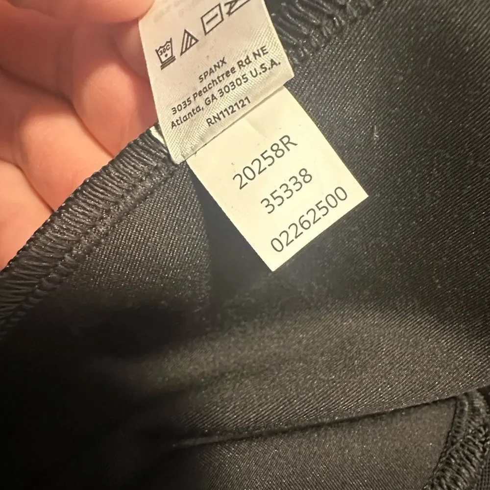 ASSETS by SPANX Women's All Over Faux Leather Leggings NWOT